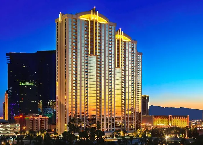 Jet Luxury At The Signature Condo Hotel
